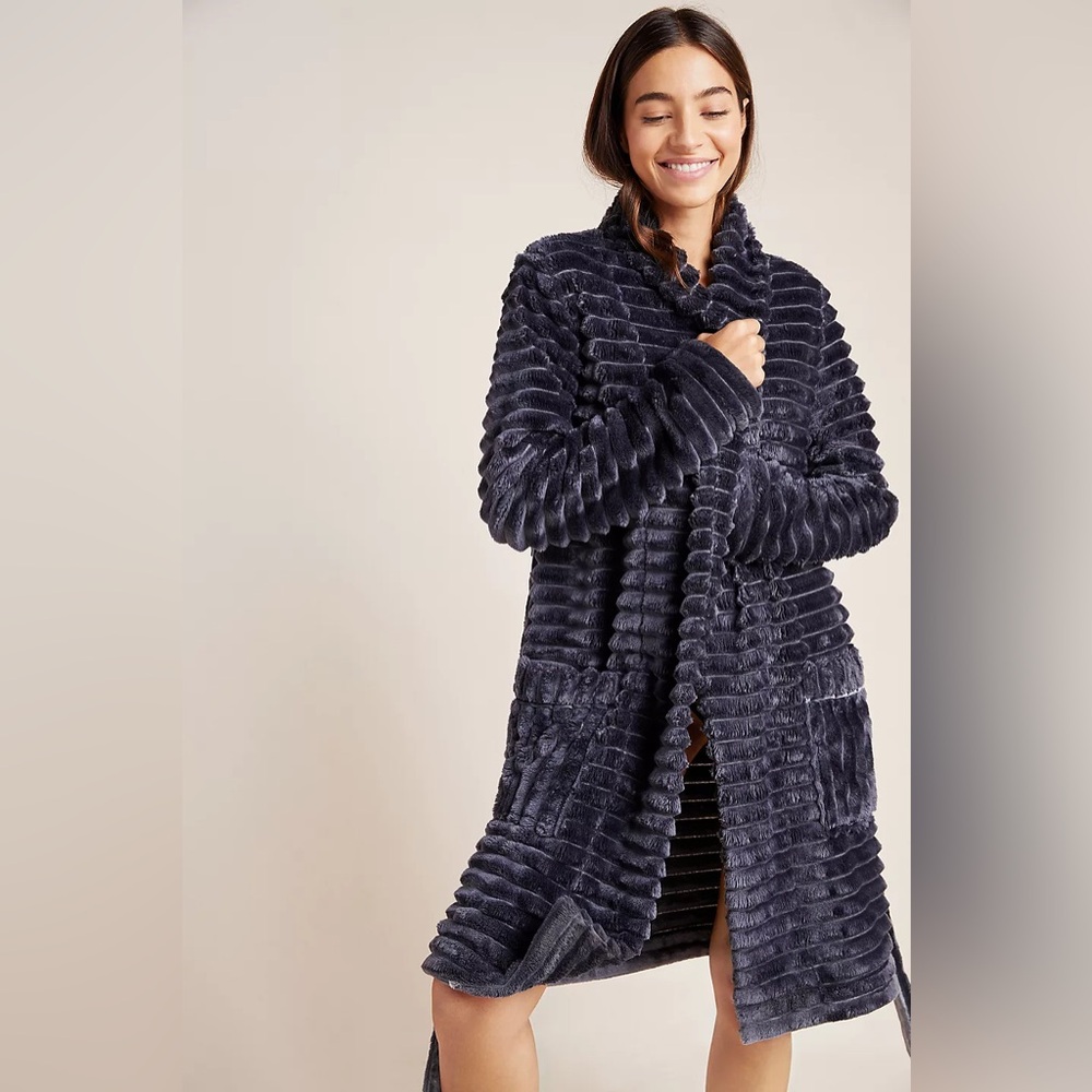 Anthropolgie Robe Womens M / L Gray Faux Fur Mariposa Ultra Soft Minky Style